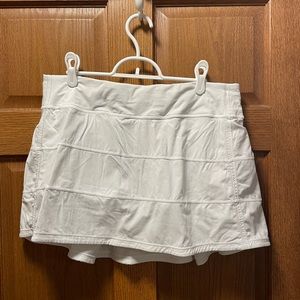 Women’s white Lulu lemon skort